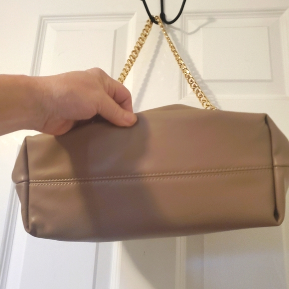 Moda Luxe Chain Hobo Bag - Picture 11 of 12